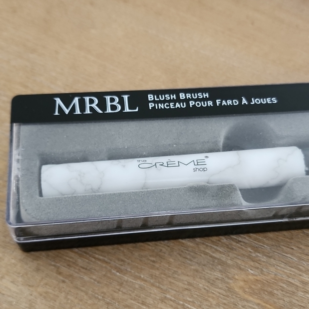 The Creme Shop MRBL Marble Makeup Brush Set Blush & Angled Brow Brush NEW - Picture 4 of 10